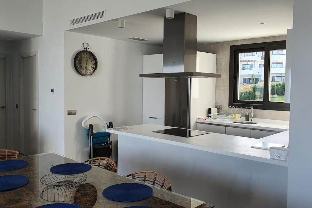 321 - Luxury Penthouse With Amazing Views Appartement San Roque  Buitenkant foto