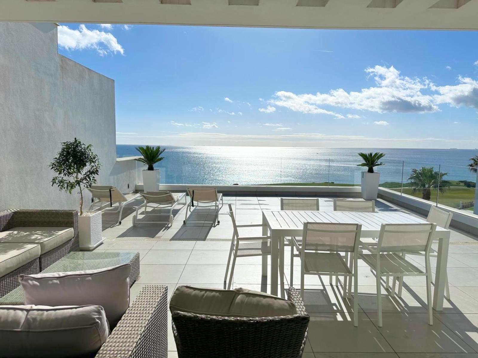321 - Luxury Penthouse With Amazing Views Appartement San Roque  Buitenkant foto